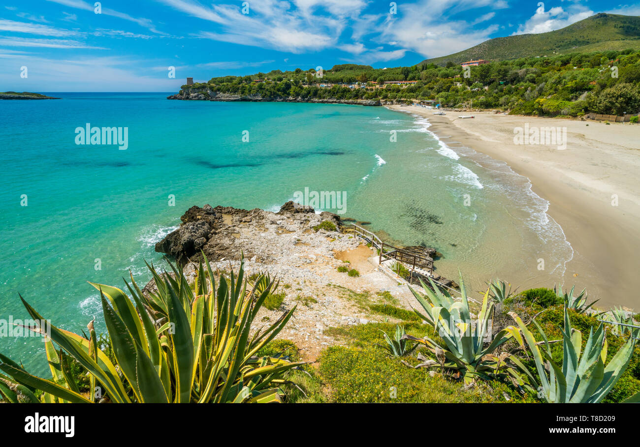 Erstaunlich Mittelmeer Strand von Marina di Camerota, Cilento, Kampanien, Süditalien. Stockfoto