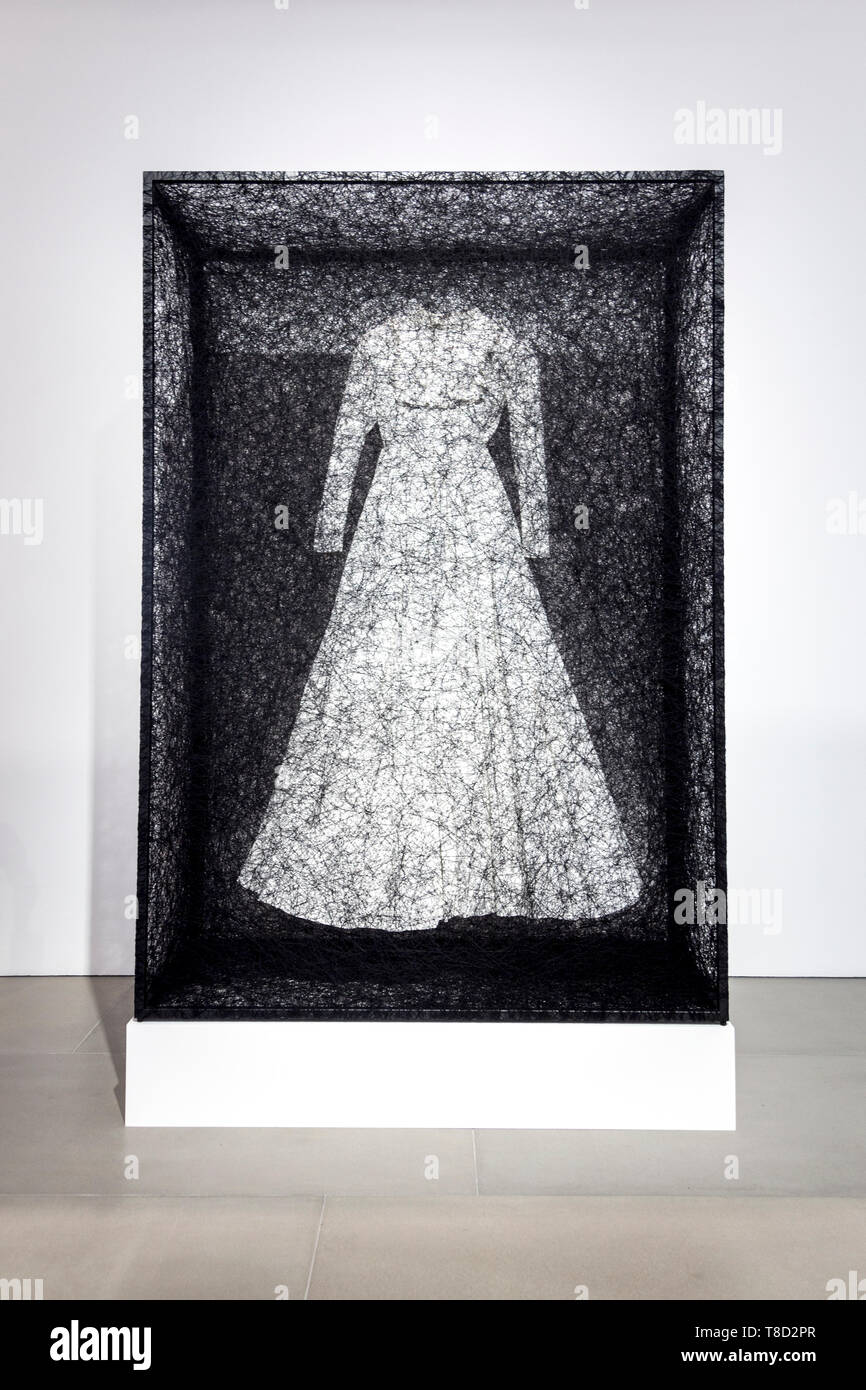 Dezember 2018 - Chiharu Shiota Ausstellung bin irgendwo e Else' in Blain Südlichen, London, UK Stockfoto