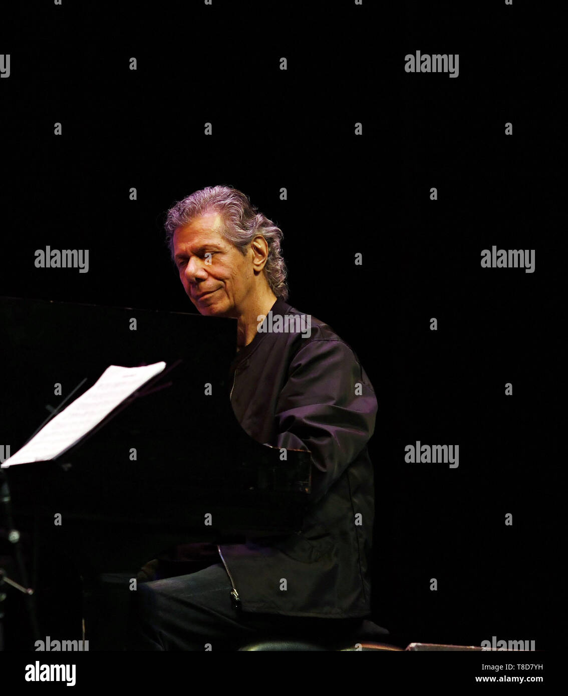 Mai 11, 2019 - Chick Corea, multi Grammy Gewinner bringen Klavier und Banjo zusammen bei der Sandler Zentrum in Virginia Beach, Virginia, 11. Mai 2019.. © Jeff Moore (Credit Bild: © Jeff Moore/ZUMA Draht) Stockfoto