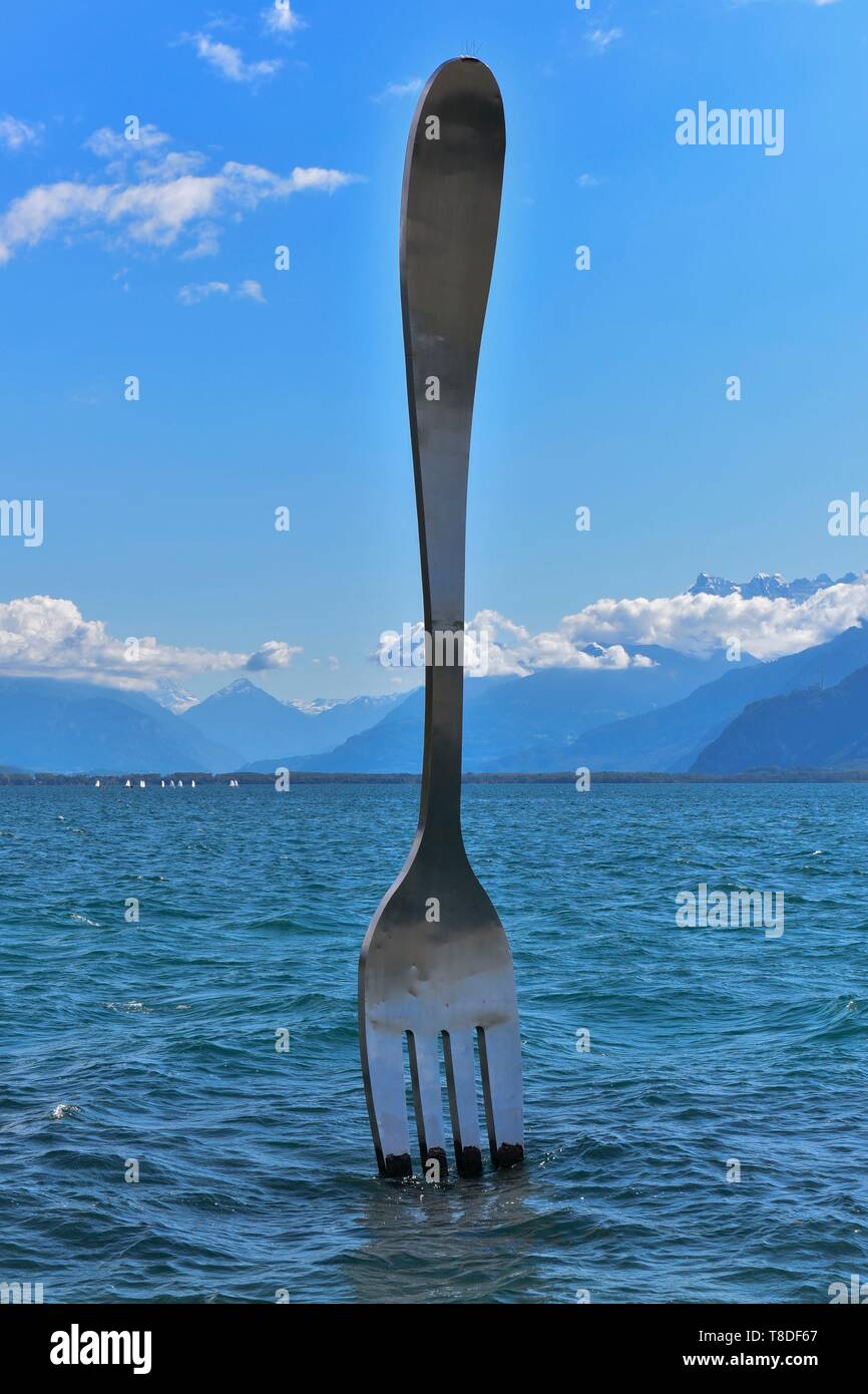 Schweiz, Kanton Waadt, Vevey, auf dem See, Quai Perdonnet, Skulptur Gabel Jean Pierre Zaugg Stockfoto