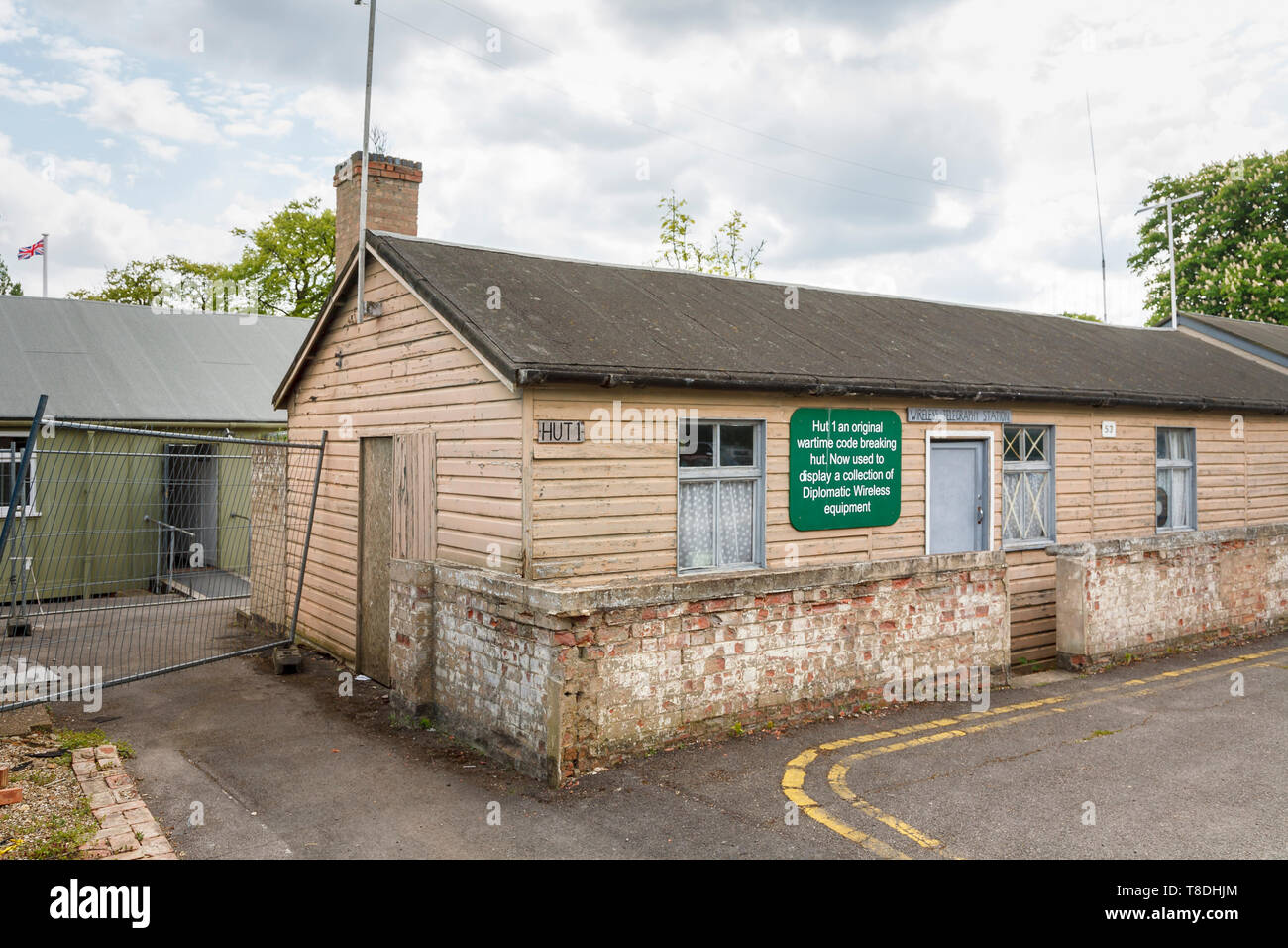 Hütte 1 in Bletchley Park, sobald die top-secret home des Zweiten Weltkriegs Codebreakers, heute ein führender Erbe Attraktion Stockfoto