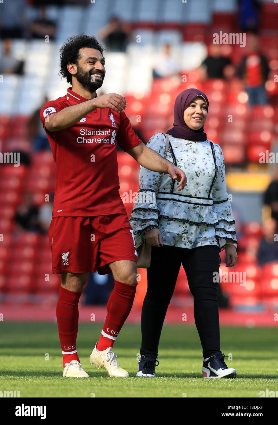 Liverpools Mohamed Salah Mit Frau Sterndeuter Nach Der Premier League Match In Liverpool Liverpool Stockfotografie Alamy