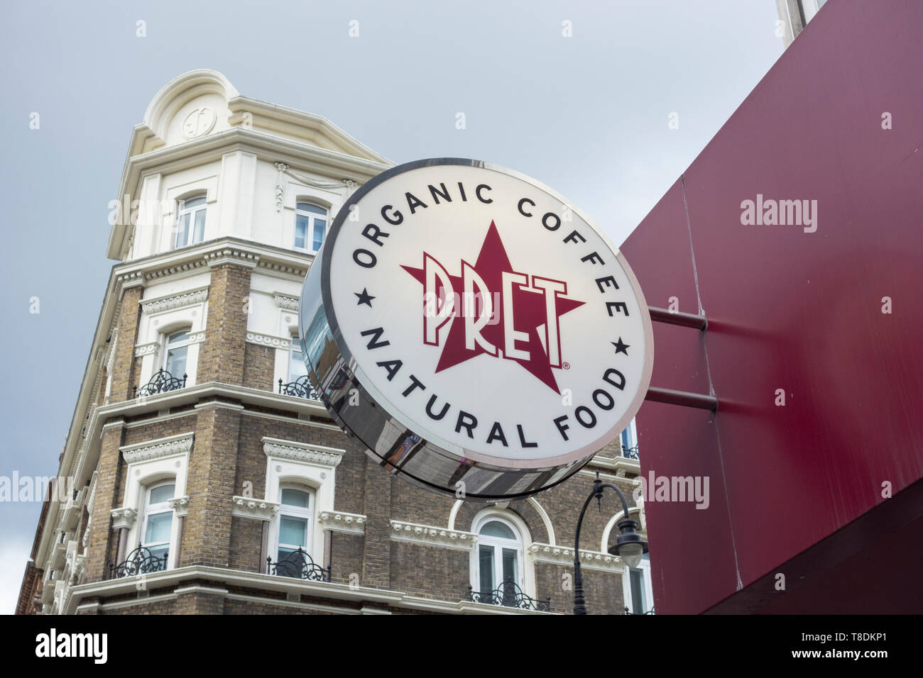 Signage logo markenshop -Fotos und -Bildmaterial in hoher Auflösung – Alamy