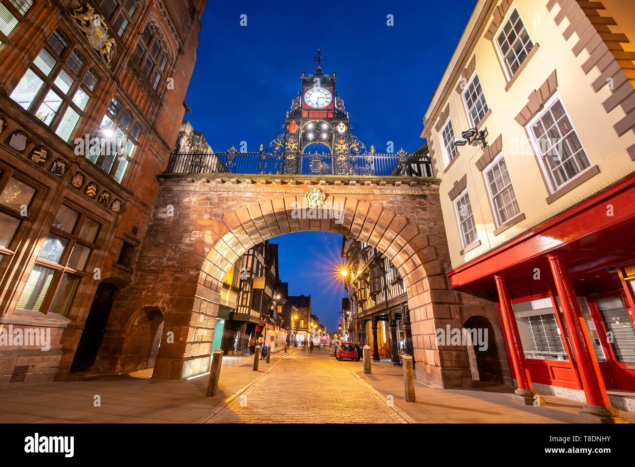 East Gate ist ein Wahrzeichen in der Stadt Chester und gilt als die am meisten fotografierte Uhr in England nach dem Big Ben. Stockfoto