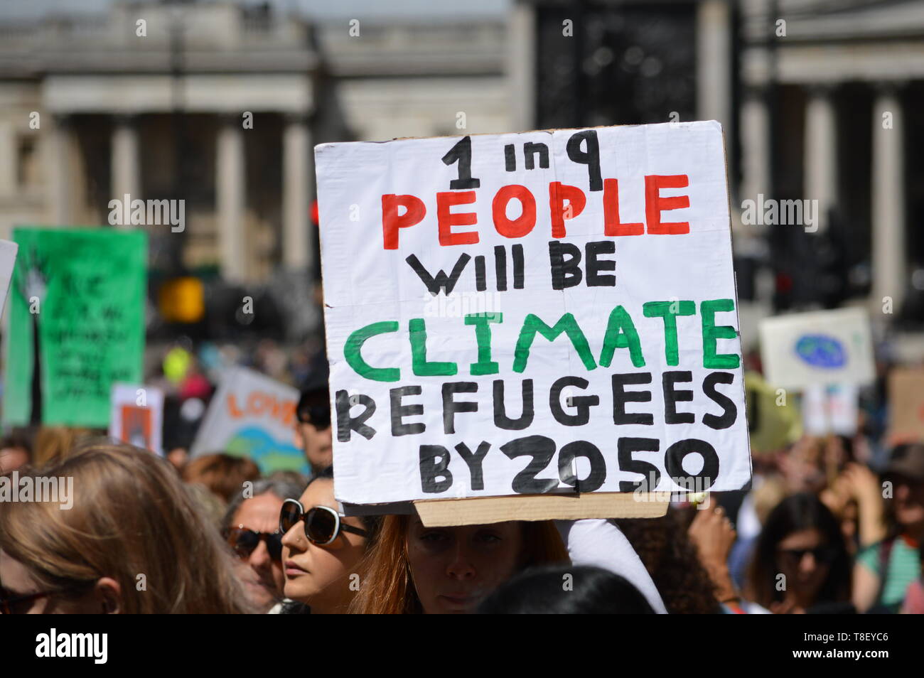London, Großbritannien. 12 Mai 2019. Tausende nehmen an einem marsch Teil, der von Mothers Rise Up organisiert und von Extinction Rebellion unterstützt wird. Stockfoto