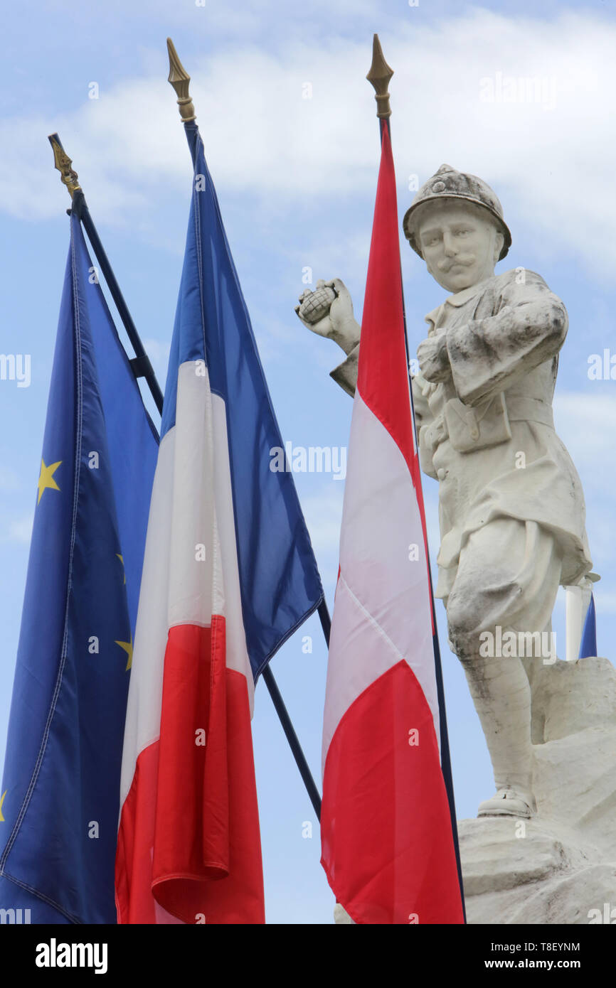 Monument Aux Morts. Saint-Gervais-les-Bains. Haute-Savoie. Frankreich. Stockfoto