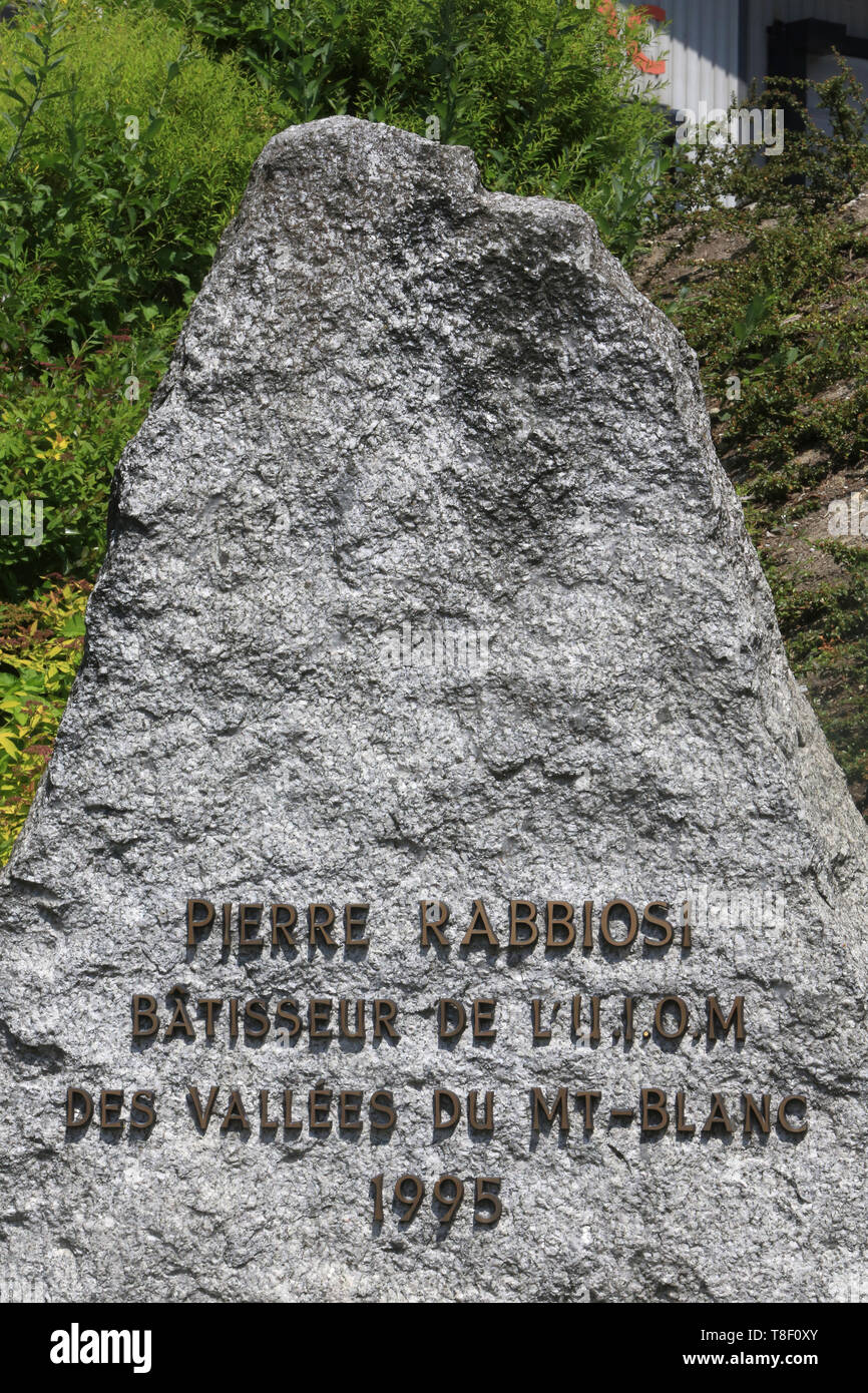 Pierre Rabbiosi, bâtisseur de l'U.I.O.M. des vallées du Mont-Blanc. 1995. SITOM. Syndicat intercommunal de traitement des déchets. Passy. Haute-Savoie. Stockfoto