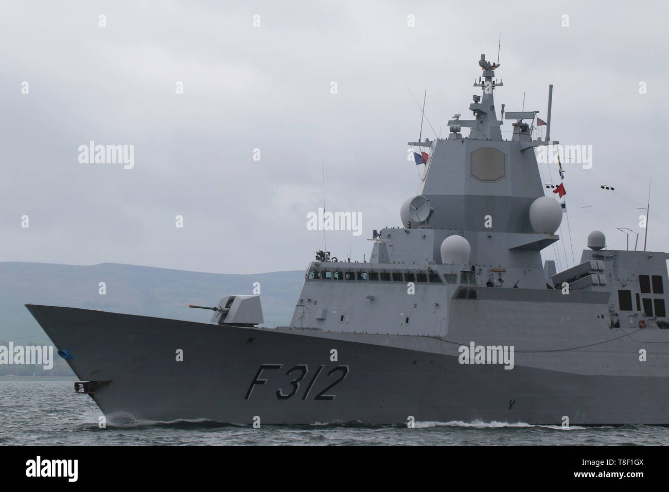 KNM Otto Sverdrup (F 312), eine Fridtjof Nansen-Klasse Fregatte von der norwegischen Marine betrieben, vorbei an Gourock während der Übung gewaltige Shield 2019 Stockfoto