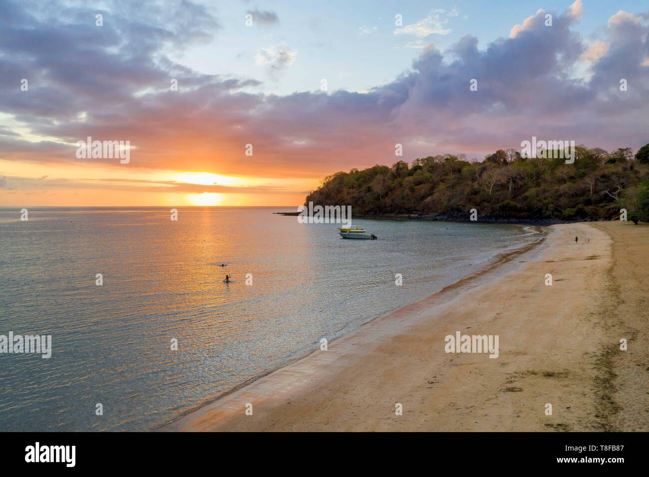 Frankreich, Insel Mayotte (französische überseeische Departements), Grande Terre, Kani Keli, die saire Garten und den Strand von N'Gouja (Luftbild) Stockfoto