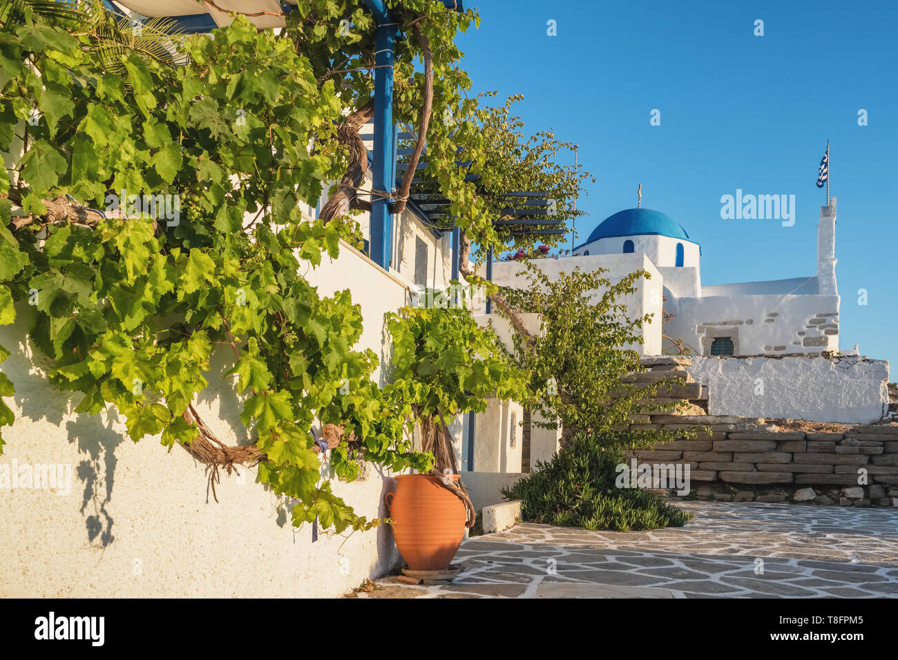 Kirche des heiligen Konstantin in Parikia, Paros, Griechenland. Stockfoto
