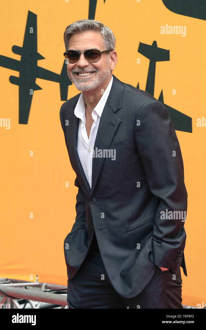 Italien, Rom, 13. Mai, 2019: George Clooney am Fotoshooting von Sky-TV Serie "Catch-22" Foto © Fabio Mazzarella/Sintesi/Alamy leben Nachrichten Stockfoto
