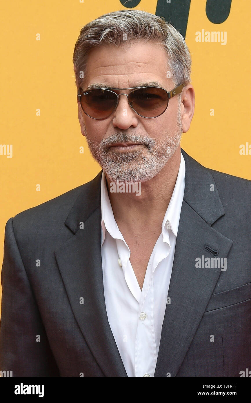 Italien, Rom, 13. Mai, 2019: George Clooney am Fotoshooting von Sky-TV Serie "Catch-22" Foto © Fabio Mazzarella/Sintesi/Alamy leben Nachrichten Stockfoto