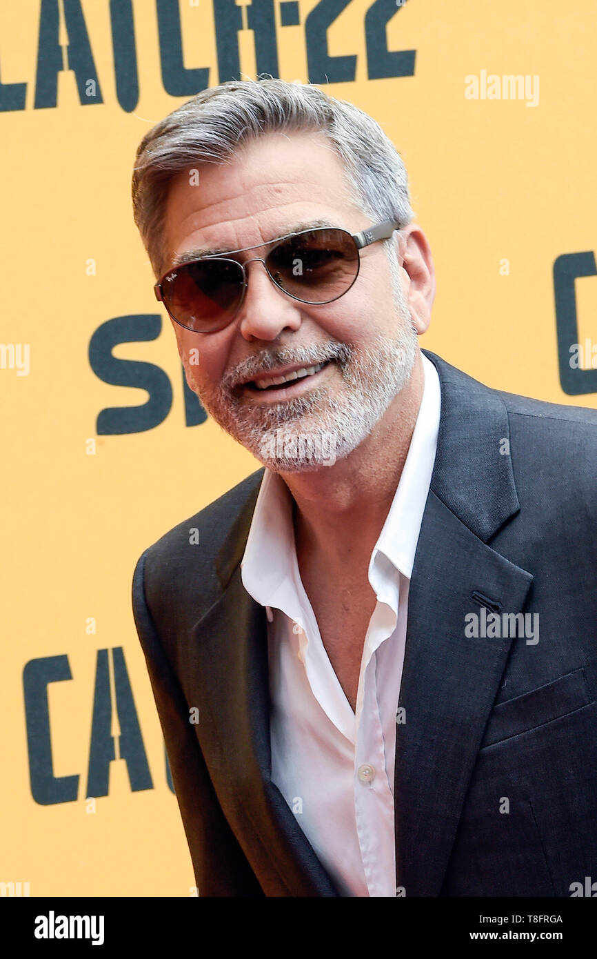Italien, Rom, 13. Mai, 2019: George Clooney am Fotoshooting von Sky-TV Serie "Catch-22" Foto © Fabio Mazzarella/Sintesi/Alamy leben Nachrichten Stockfoto
