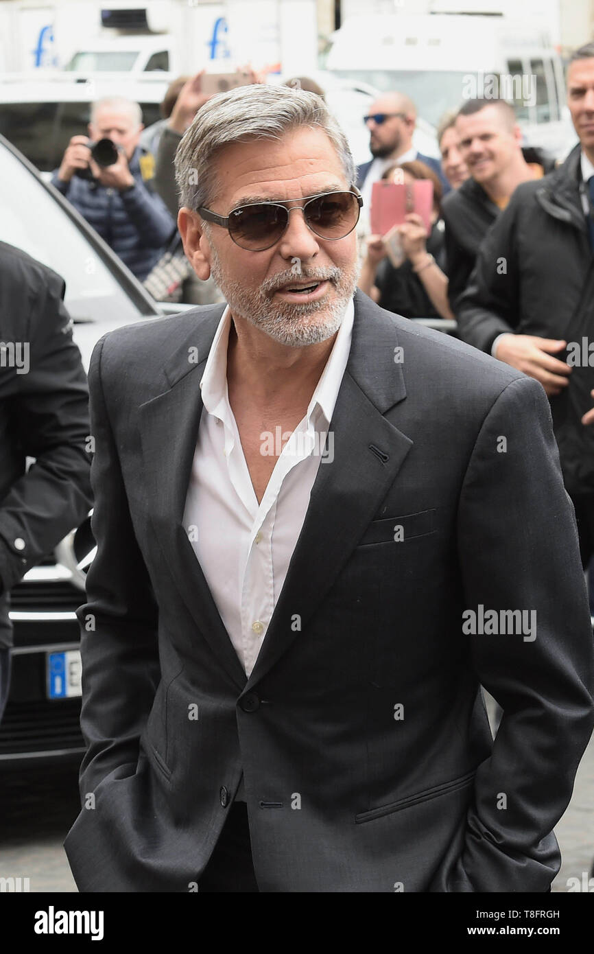 Italien, Rom, 13. Mai, 2019: George Clooney am Fotoshooting von Sky-TV Serie "Catch-22" Foto © Fabio Mazzarella/Sintesi/Alamy leben Nachrichten Stockfoto