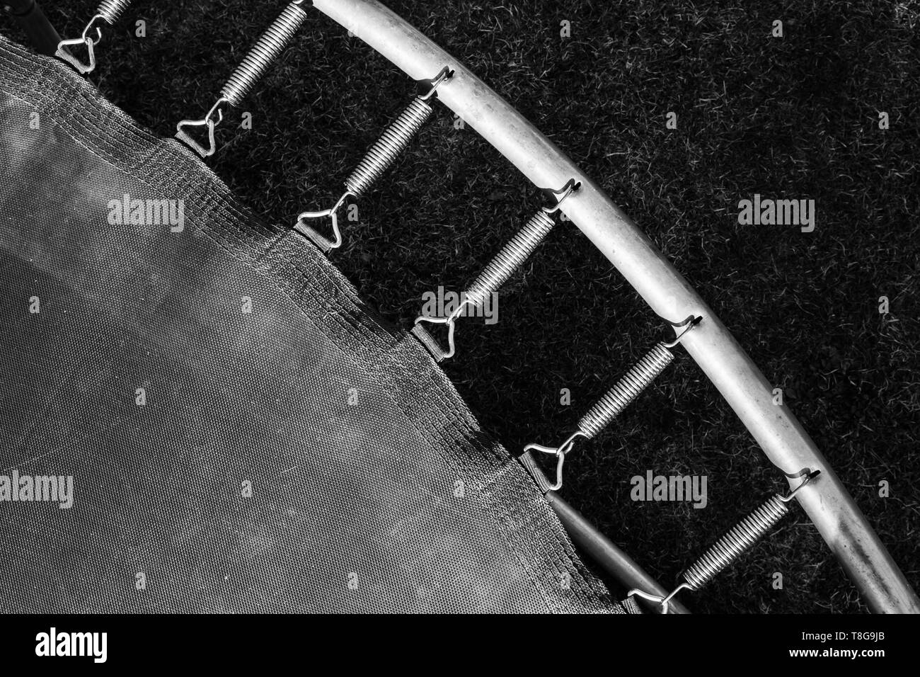 Federn auf dem Trampolin Rahmen befestigt, Aktivität Hintergrund Stockfoto