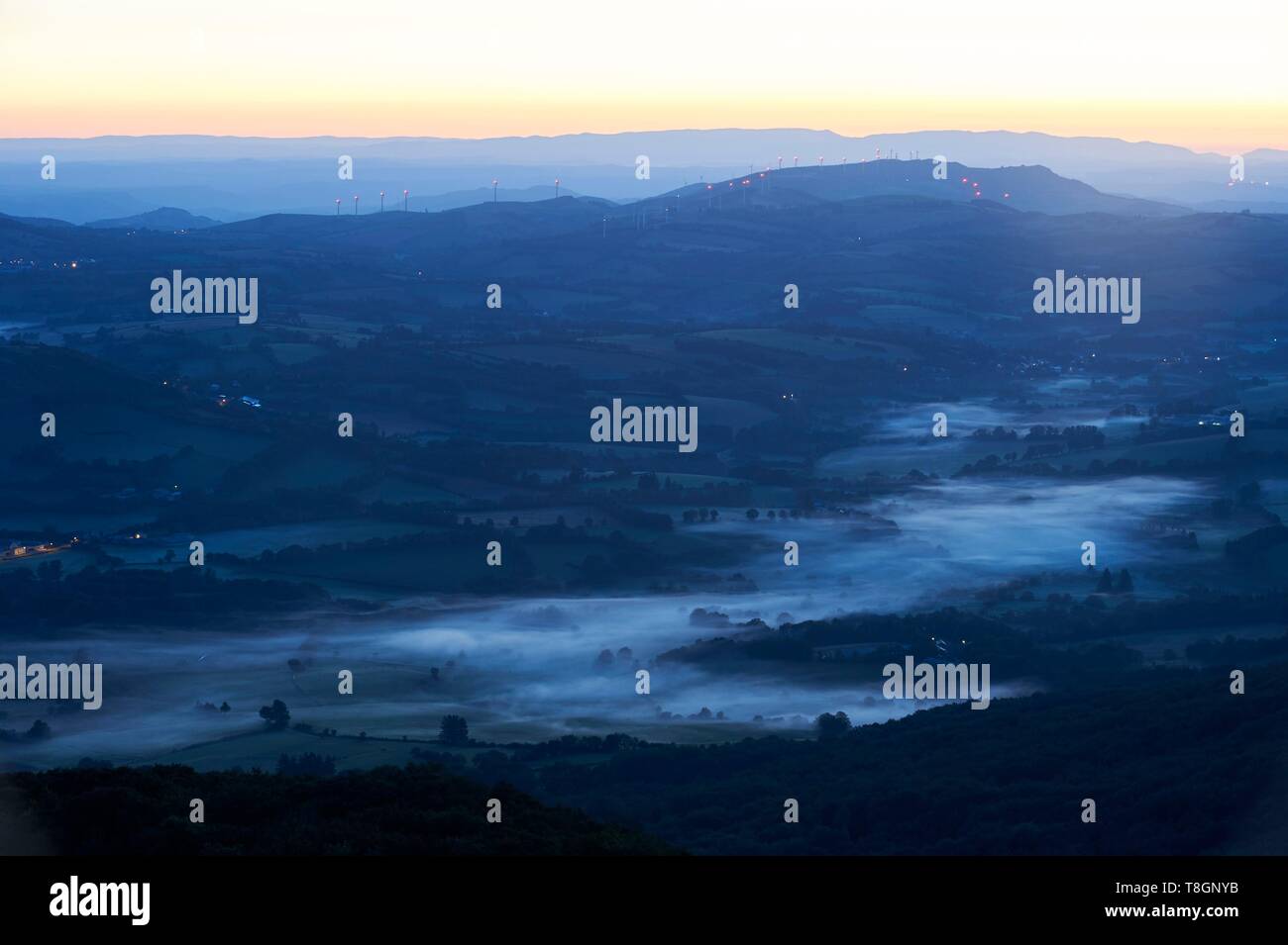 Frankreich, Tarn, Lacaune, Monts de Lacaune, Regionaler Naturpark des Haut Languedoc, Landschaft, Blick von der Roc de La Cocalière Stockfoto