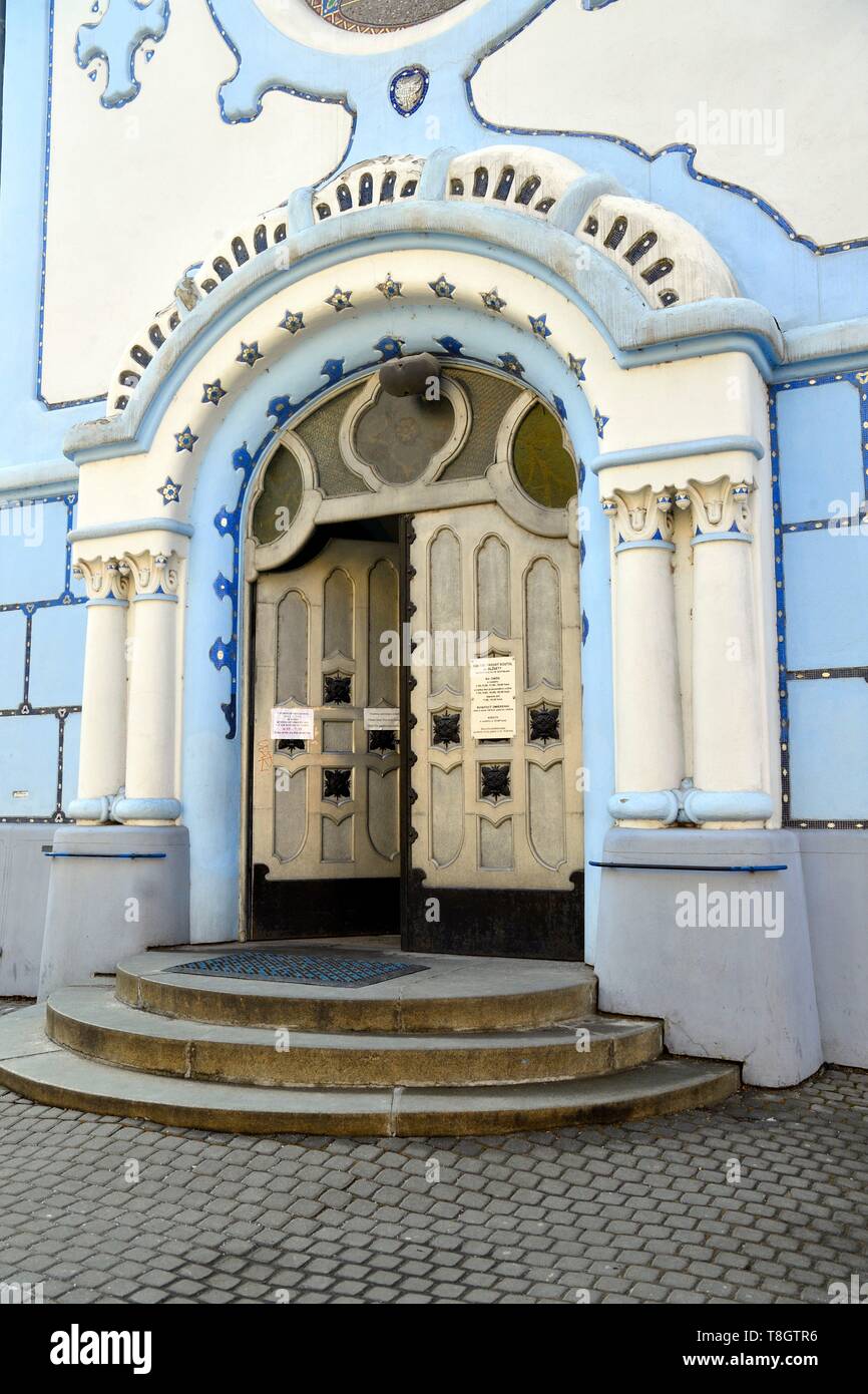 Die Slowakei, Bratislava, Kirche St. Elisabeth, auch bekannt als die Blaue Kirche, die 1913 geweiht und von Budapest Architekt Edmund Lechner im ungarischen Jugendstil erbaut Stockfoto