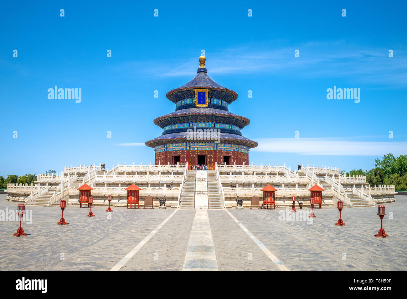 Tempel des Himmels, das Wahrzeichen von Peking, China. Die chinesischen Zeichen bedeuten, "Halle des Gebetes für eine gute Ernte" Stockfoto
