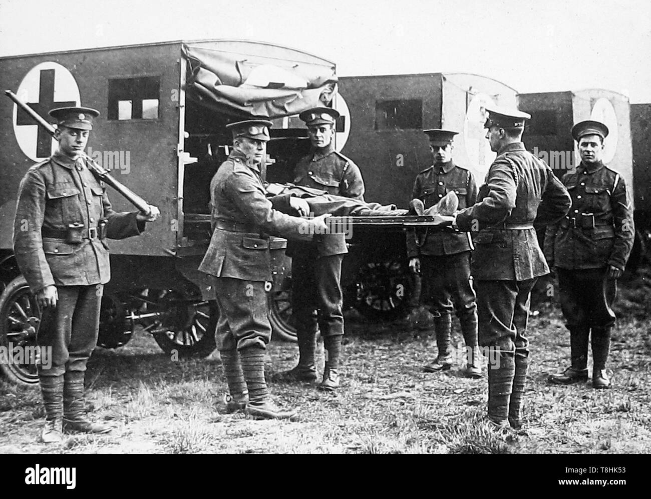 WW1 Rotes Kreuz Feld Krankenwagen Stockfoto