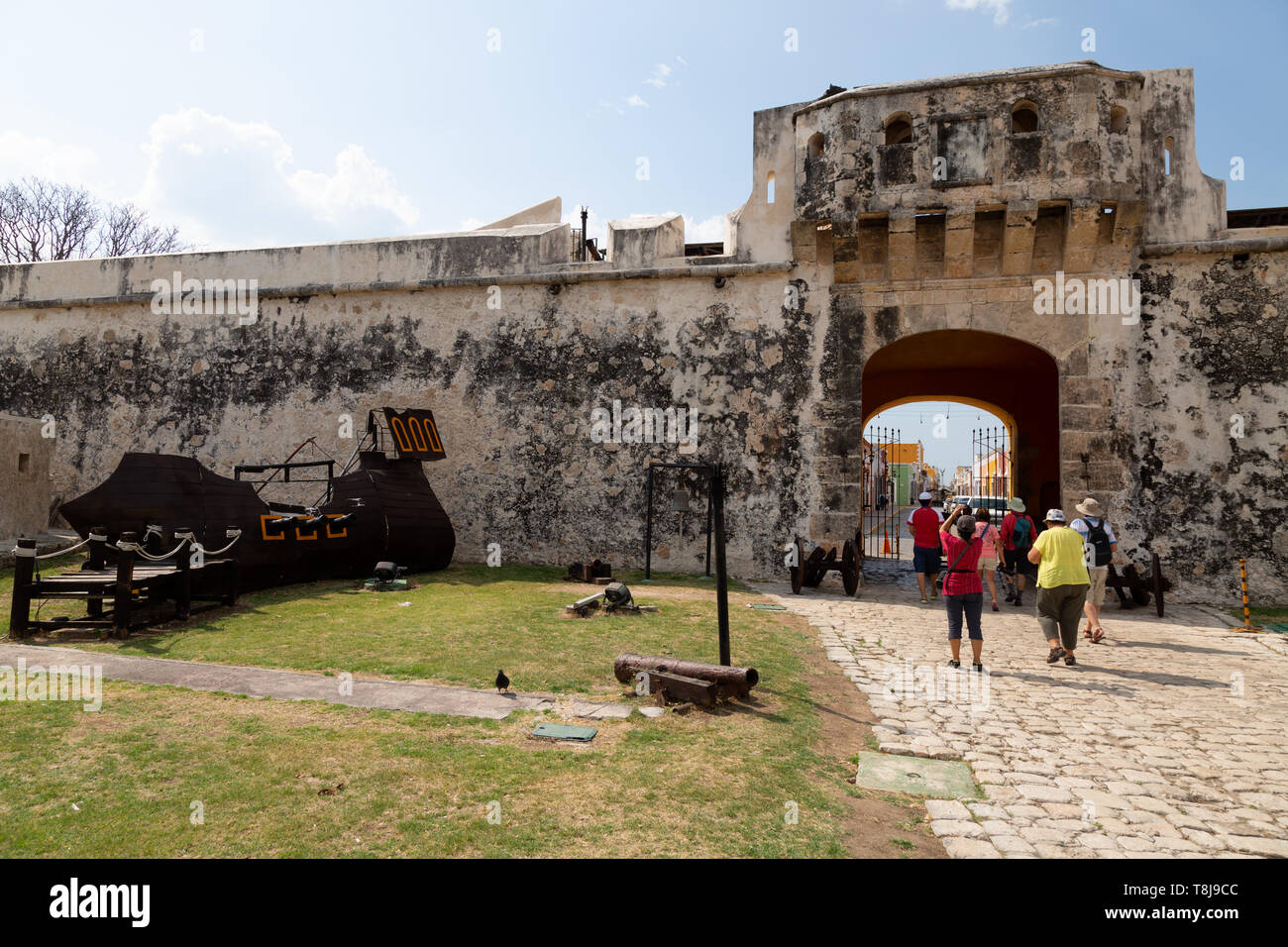 Das Land Tor, ein Eingang zur Festung von Campeche Altstadt zum Weltkulturerbe der UNESCO, Campeche, Halbinsel Yucatan, Mexiko Lateinamerika Stockfoto