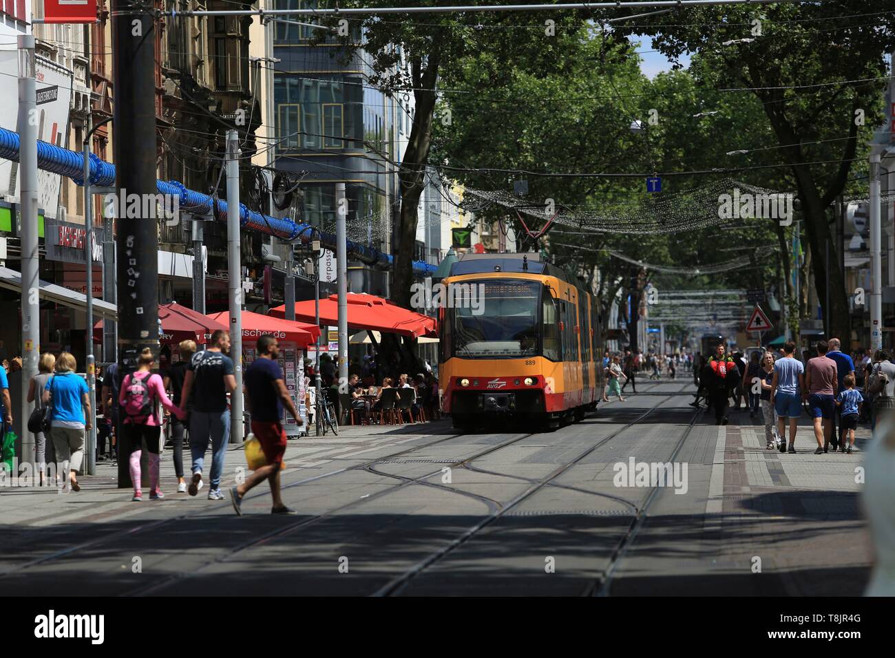 Deutschland, Baden-Württemberg, Karlsruhe, Kaiserstraße Stockfoto