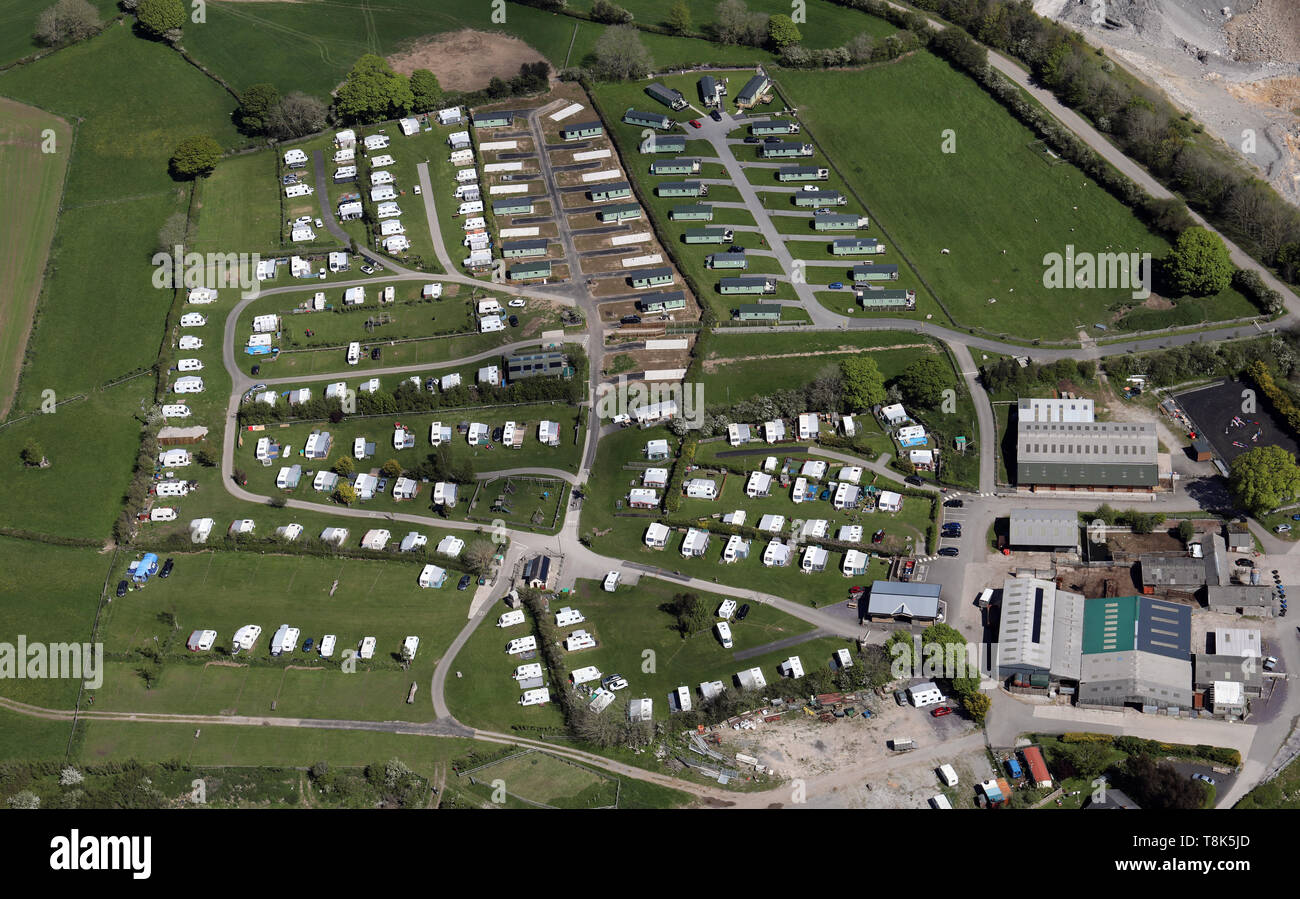 Luftaufnahme von Fron Farm Caravan & Camping Park, Hendre, Schimmel North Wales Stockfoto