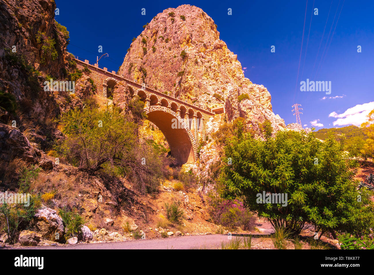 Caminito del Rey, Spanien Royal Trail auch als "El Caminito Del Rey bekannt - Höhenweg entlang steiler Klippen in Schlucht Chorro, Andalusien, Spanien, Europa Stockfoto