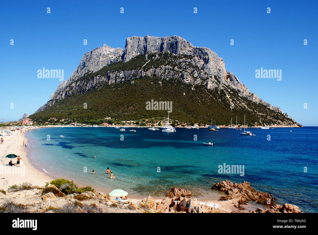 Die Insel Tavolara, Olbia-Tempio, Sardinien, Italien Stockfoto