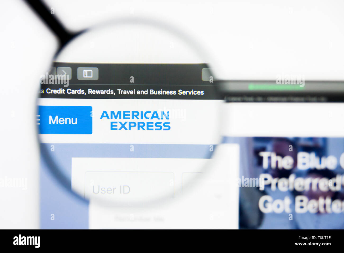 Richmond, Virginia, USA - 9. Mai 2019: Illustrative Editorial von American Express Homepage. American Express Company Logo sichtbar auf sc Stockfoto