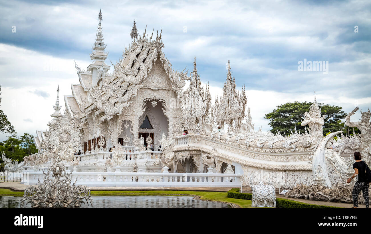 Eindrucksvolle weiße Tempel des nördlichen Thailand, Chiang Rai Stockfoto