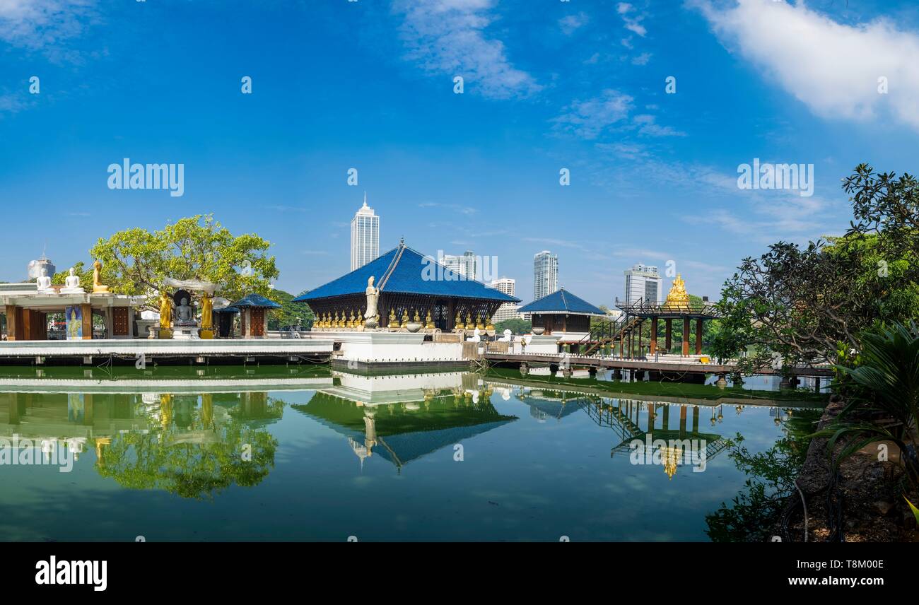 Sri Lanka, Colombo, Wekanda Bezirk, Seema Malakaya buddhistischen Tempel in der Beira Lake Stockfoto