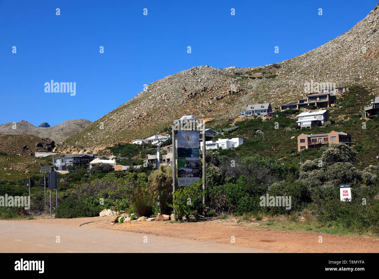 Kleine Küstenstadt Rooi-Els, Provinz Western Cape, Südafrika. Stockfoto