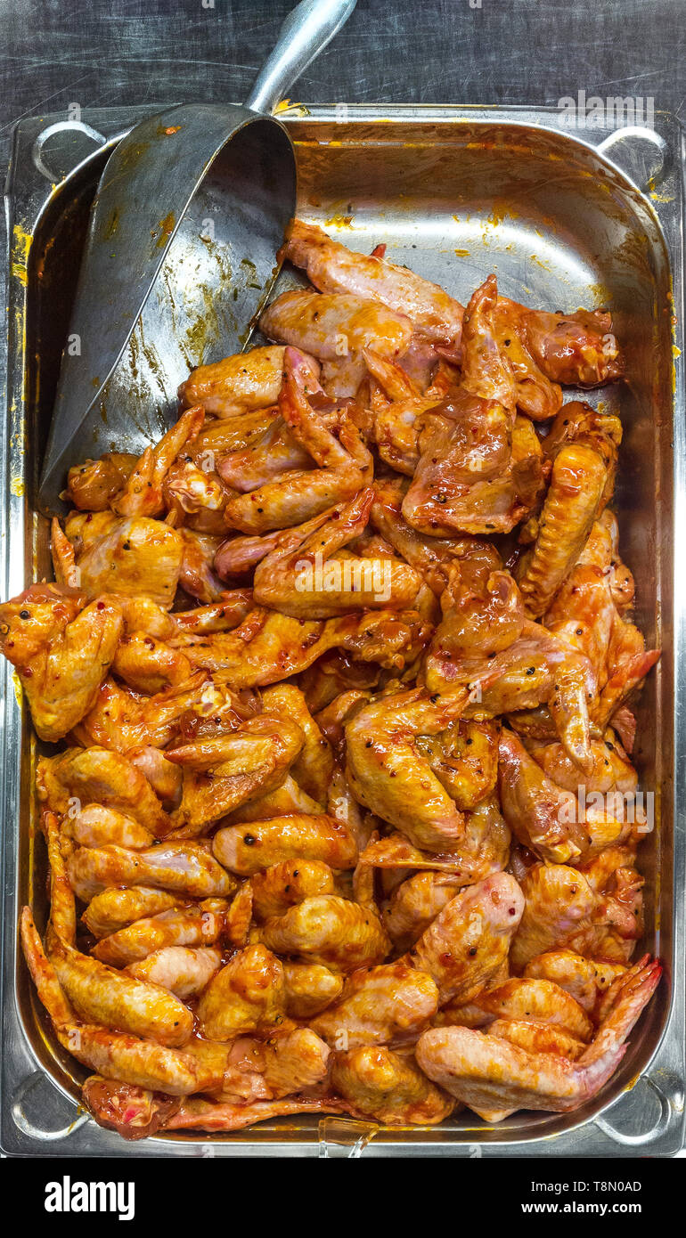 Die Henne Flügel ein Grill Stockfoto