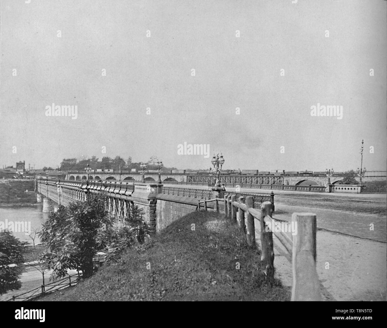 "Girard Avenue Bridge, Philadelphia', c 1897. Schöpfer: Unbekannt. Stockfoto