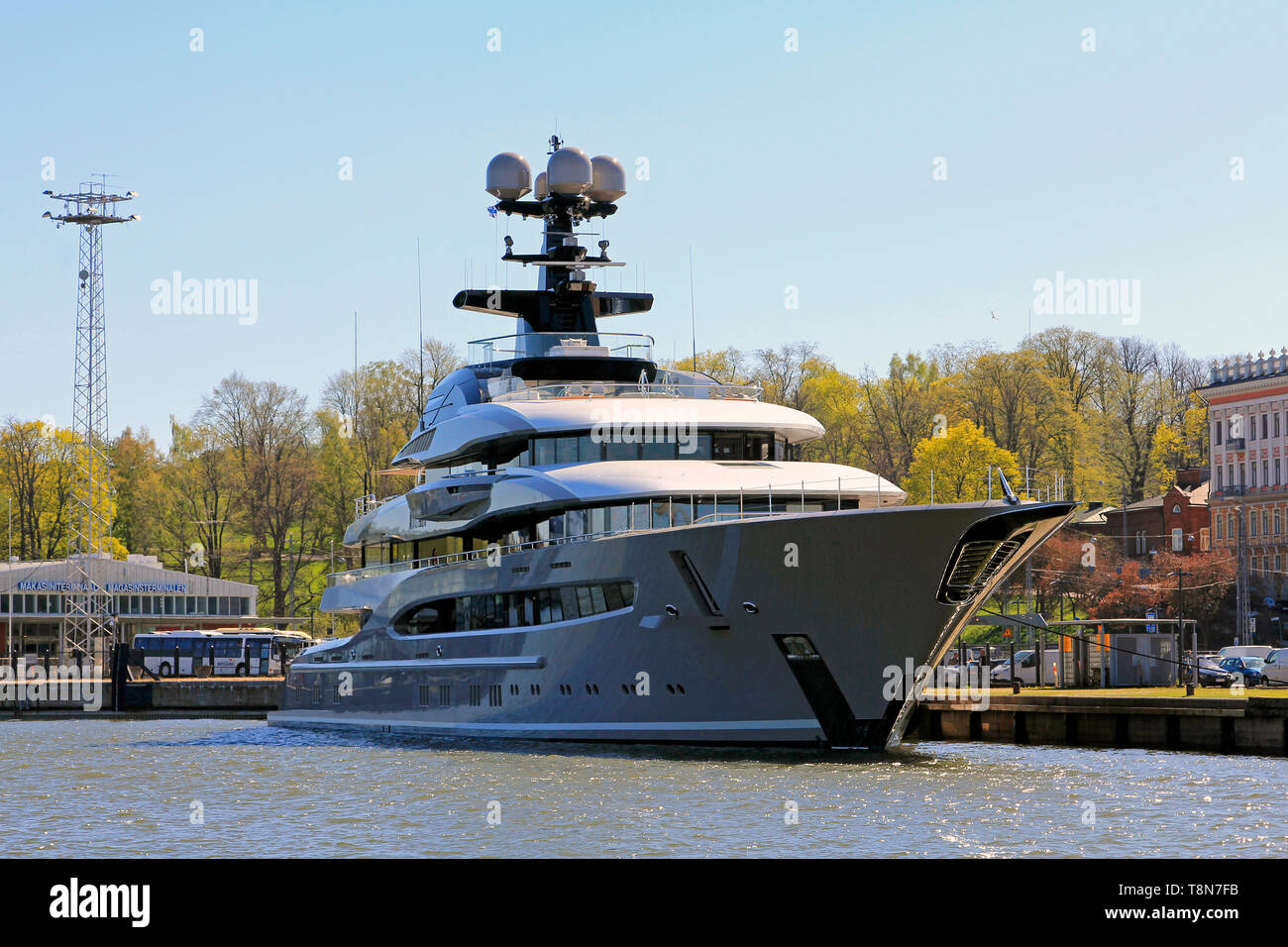 Helsinki, Finnland. 14. Mai 2019. Superyacht Kismet angedockt an South Harbor in EtelÃ¤ Ranta, Helsinki, Finnland. Die superyacht bauen durch Lurssen im Jahr 2014 wird angeblich durch Pakistani-American Milliardär Shahid Khan gehört. Khan ist der Eigentümer der National Football League (NFL) Team Jacksonville Jaguars und Fulham F.C. Credit: Taina Sohlman/agefotostock Stockfoto