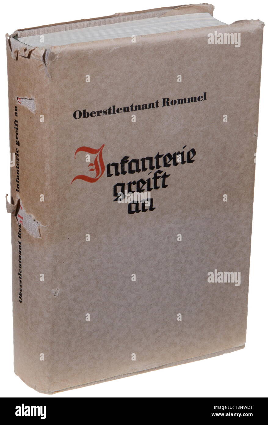 Eine eigene Kopie der Rommel "Infanterie greift ein' 1937 von Oberstleutnant Erwin Rommel, 357 Seiten, Krieg Erfahrungen und Infanterie Taktik mit einigen Abbildungen geschrieben. Zu seinem Kameraden Hoflinger gewidmet, die Erinnerung an den Urlaub in den Bergen 31.12.1937, signiert, mit Foto von Rommel und Hoflinger in Zivil Kleid vor Rückzug. Abmessungen 9 x 12,5 cm. Staubschutz beschädigt. USA - Los, Seite 5 Siehe. historischen, historische, 20. Jahrhundert, Additional-Rights - Clearance-Info - Not-Available Stockfoto