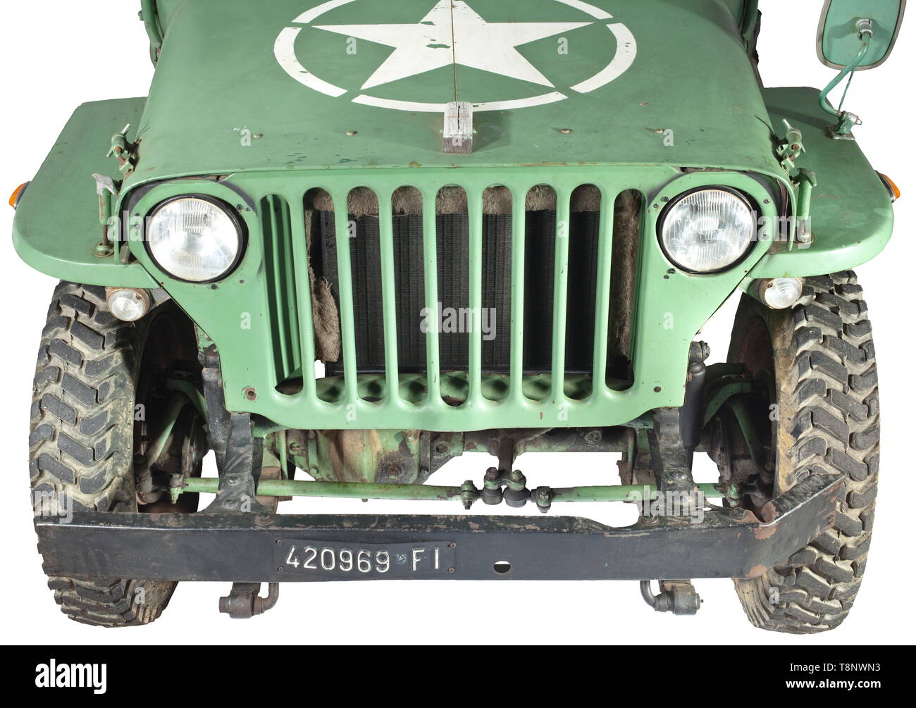 Ein jeep Willys MB Geschätzte Produktionsjahr: 1945. Verkehrstüchtig. Fahrgestellnummer mit Unterbodenschutz behandelt. Original Fahrwerk: Hauptrahmen nicht korrodiert, geschweißt oder geknickt, ursprünglichen Antriebsstrang (Kreuzgelenke in Ordnung). Motor (ca. 50 HP) Original sowie Luftfilter, Getriebe (undicht), Vorder- und Hinterachse. Solex Vergaser. 16-Zoll Felgen (nach dem Krieg die Produktion), Reifen erneuert. Ungebrochen, Körper in einem guten Zustand. Türen und stick Windows ersetzt. Motorhaube, Schmutzfänger und Grill sind, können leicht wieder in ihren ursprünglichen Zustand gebracht werden. Neue varni, Additional-Rights - Clearance-Info - Not-Available Stockfoto