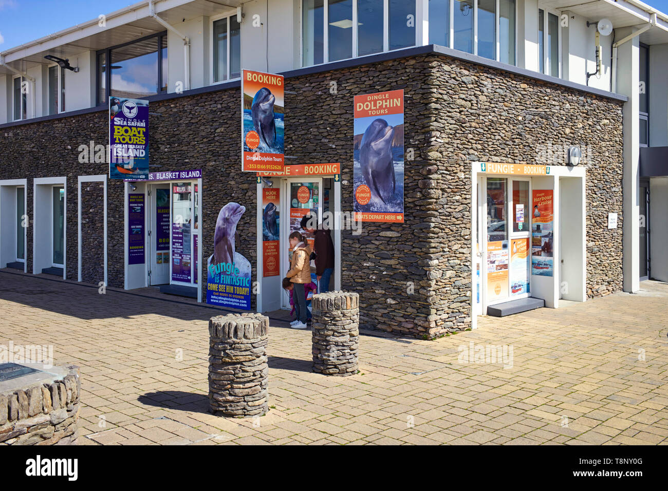 Booking Office für den Hafen Delphin Fungie Touren in Dingle, Irland Stockfoto