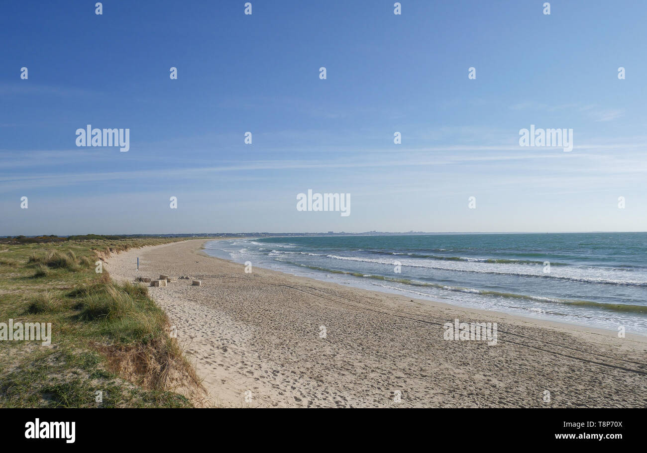 UK Wetter ein schöner Tag für einen Spaziergang rund um die Purbeck Hills und kleinen Meer. Alle National Trust gehört. Kredit Suzanne McGowan/Alamy Stockfoto