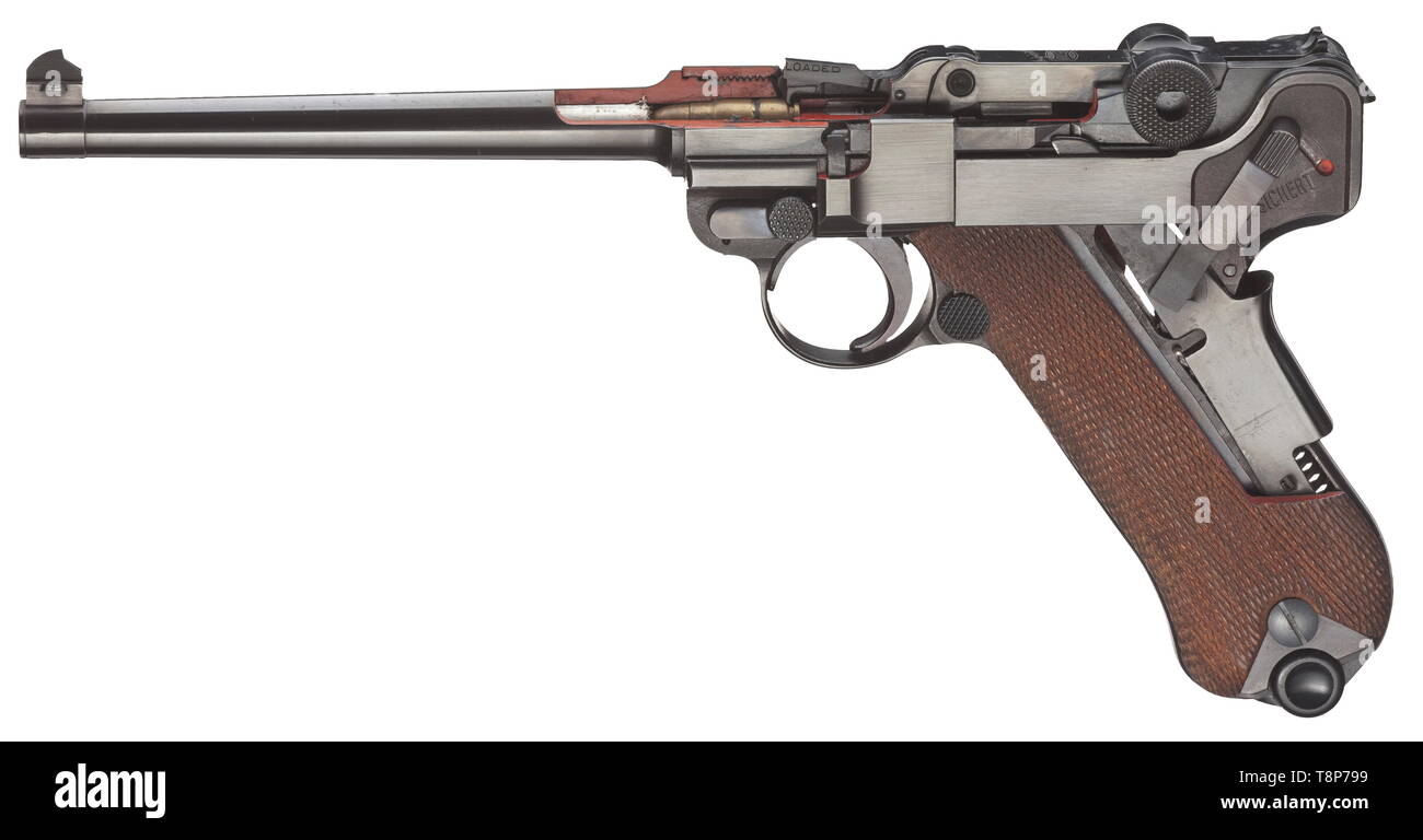 Eine Mauser Parabellum, Fabrik demonstration Modell in seinem Feld Cal. 7,65 Parabellum. Lauflänge: 150 mm Original beenden. Walnuss grip Panels. Zeitschrift. Kommt in den leicht beschädigte original Karton mit Messing Reinigungsstab. Querschnittsfläche einschließlich Magazin rot auf drei Seiten angezeigt. Snap Cap in der Kammer. Alle Teile beweglich. Selten. Erwerbsscheinpflichtig. historischen, historische, 20. Jahrhundert, Additional-Rights - Clearance-Info - Not-Available Stockfoto