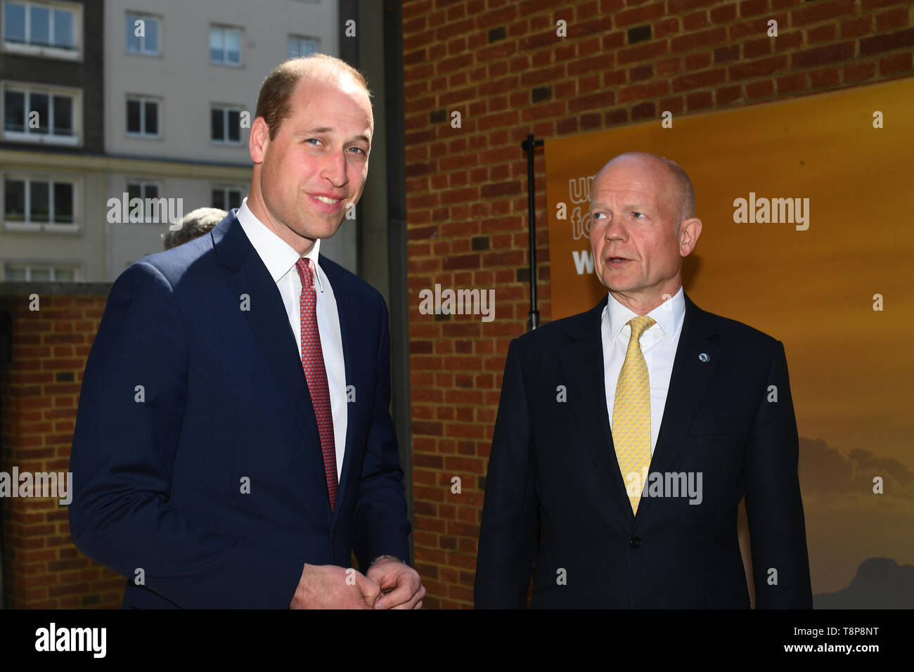 Der Herzog von Cambridge und William Hague an einem United für die Tierwelt Joint Task Force Sitzung an der Royal Geographical Society in London. Stockfoto