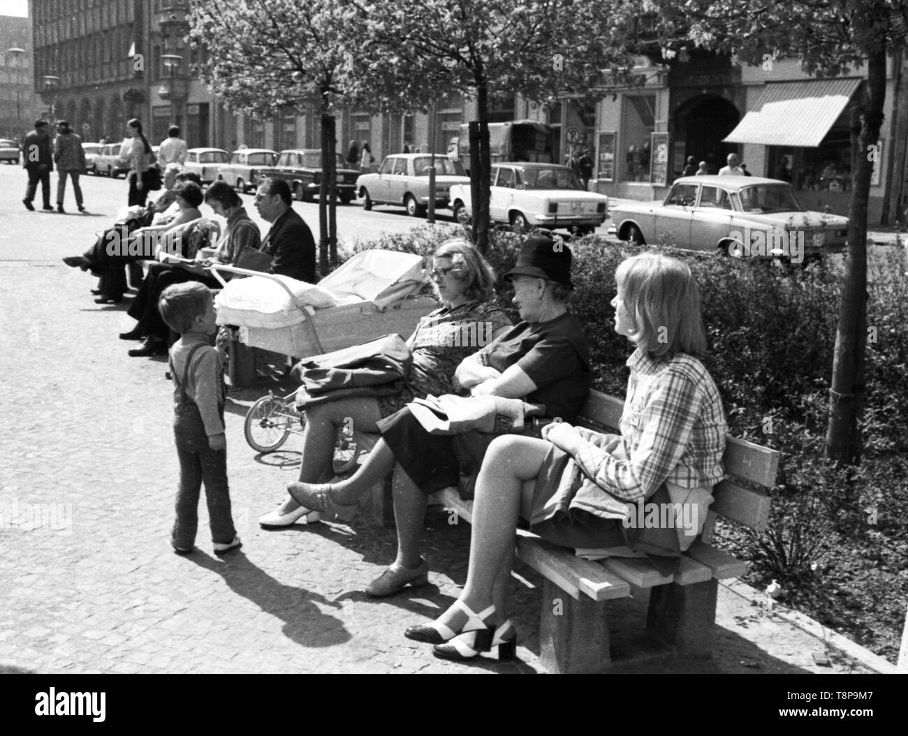 Leben und Alltag in der DDR vom 1.4. bis 10.4.1974. Verwendung weltweit Stockfotografie Alamy