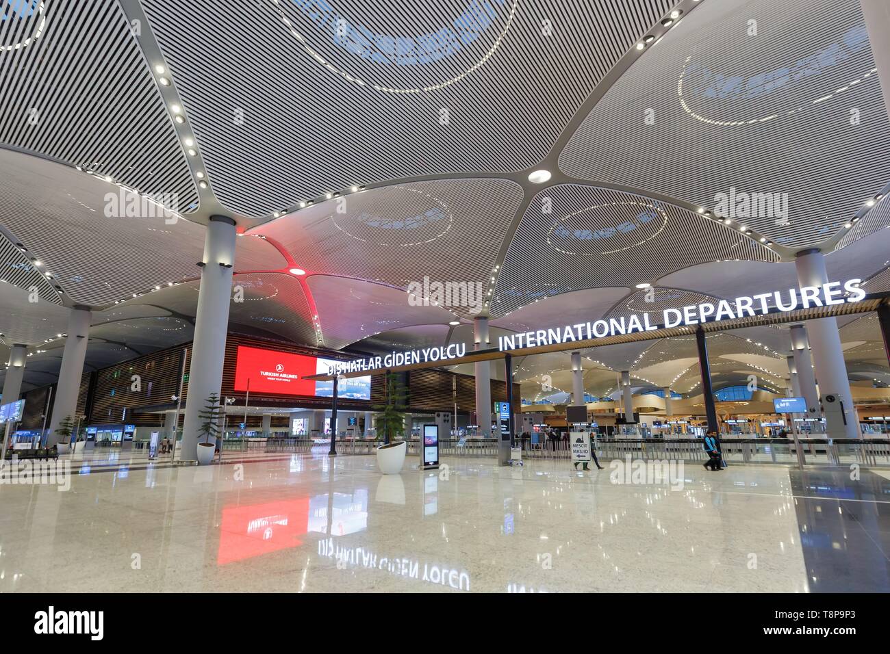 Istanbul, Türkei - 14. Februar 2019: Terminal von Istanbul neue Flughafen (ISL/IST) in der Türkei. | Verwendung weltweit Stockfoto