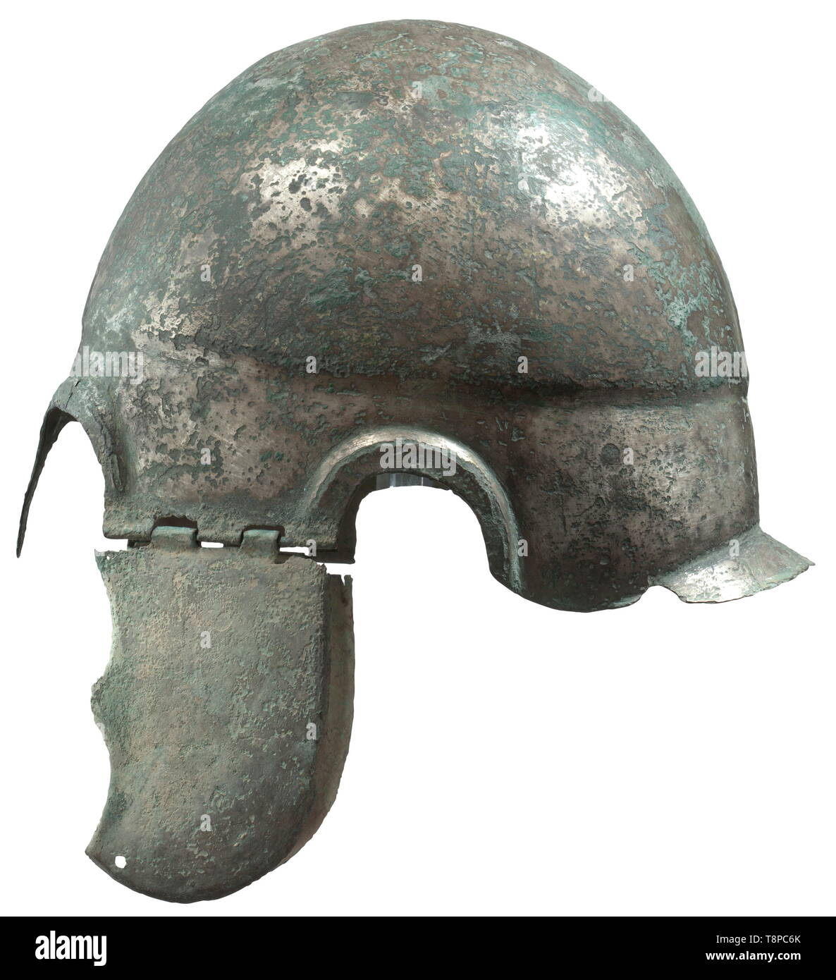 Eine griechische Chalcidian Helm, Typ V, Anfang des 4. Jh. v. Chr. Bronze Helm mit Voll-TIN-Beschichtung. Vollständig erhaltene, späte Version dieser Helm Typ mit beweglichen Backe Stücke (Typ V von Pflug). Schädel mit ausgeprägten medialen Kante, indem die oben in zwei halbkugelförmige Nocken. Th antike Welt Additional-Rights - Clearance-Info - Not-Available Stockfoto