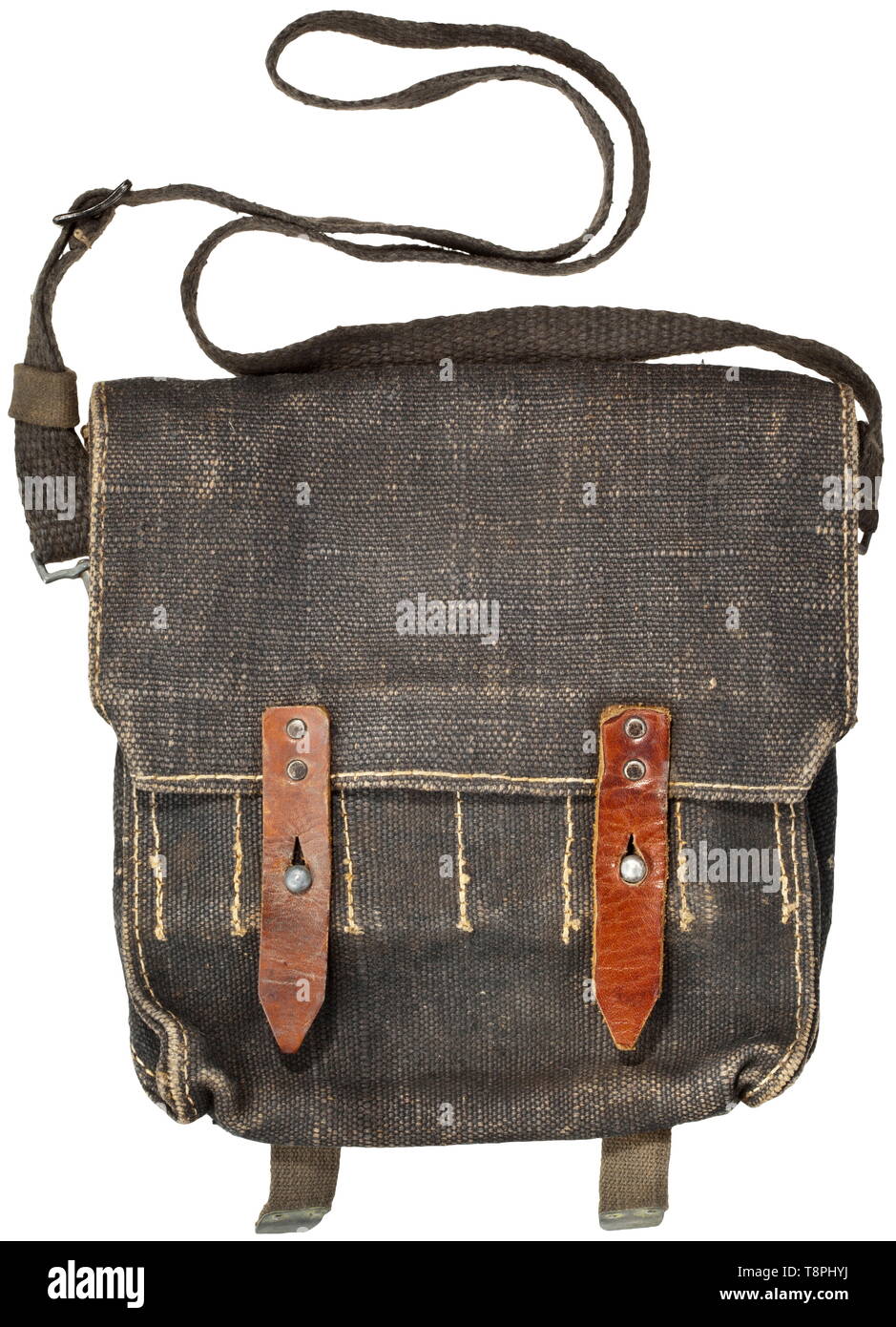 Eine Munition Tasche für 18 flare pistol Patronen in die Abdeckung ein unleserliches Tinte stanzen, ca. 1942/43 aus Grob, grau-blauen Bettwäsche-Material mit Leder, Holz- einfügen in der Basis. Web Treibriemen für optionale Tragen über der Schulter oder am Gürtel, Schultergurte mit zwei Karabinerhaken. In noch nie benutzt, Neuwertig. historischen, geschichtlichen, Luftwaffe, Zweig, Zweige, bewaffneten Service, Streitkräfte, Militaria, Militär, Luftwaffe, Objekt, Objekte, Stills, Clipping, Clippings, Ausschneiden, Ausschnitten, 20. Jahrhundert, Editorial-Use - Nur Stockfoto