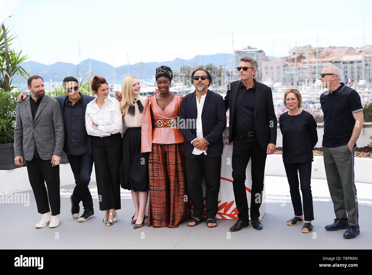 Cannes, Frankreich. 14 Mai, 2019. Mitglieder der Spielfilme Jury stellen bei einem Fotoshooting vor der Eröffnung des 72. Filmfestival in Cannes Cannes, Frankreich, 14. Mai 2019. Credit: Gao Jing/Xinhua/Alamy leben Nachrichten Stockfoto