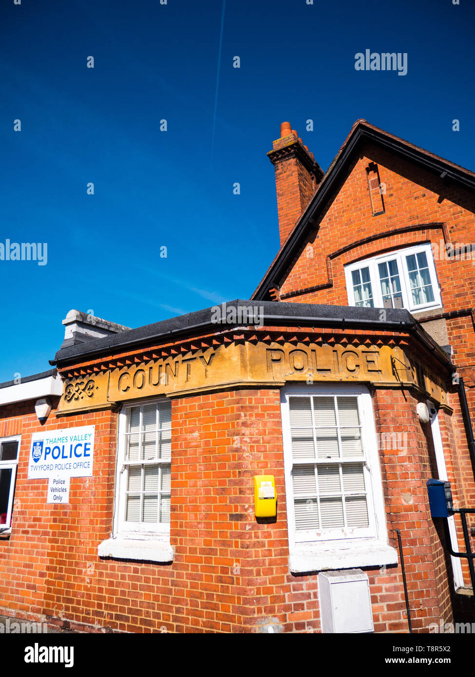 Lokale Thames Valley Police Station, Twyford, Berkshire, England, UK, GB. Stockfoto