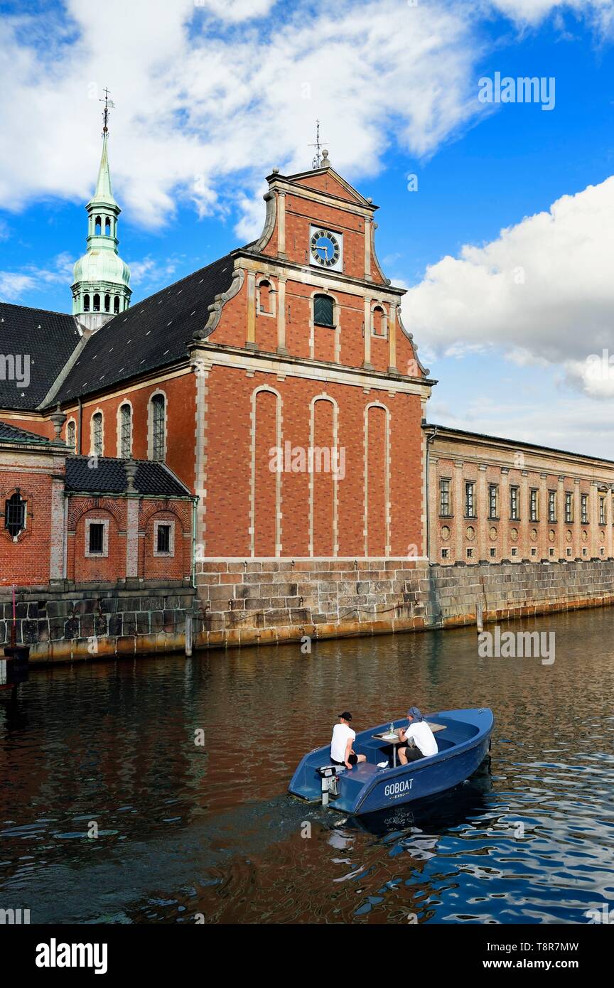 Dänemark, Seeland, Kopenhagen, den Holmens Kirche entlang der Børsgraven canal Stockfoto