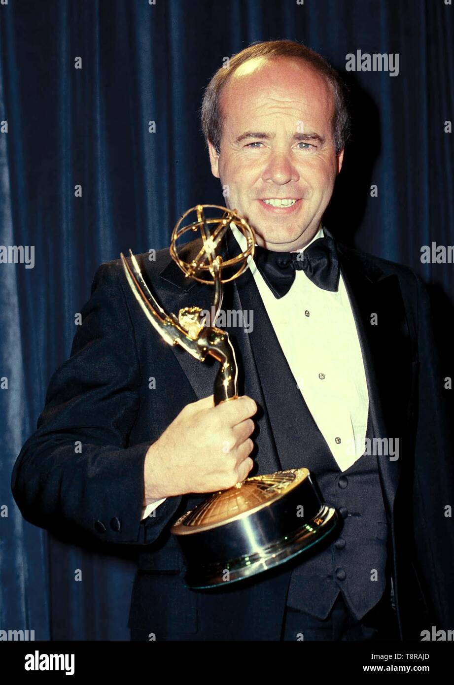 Mai 14, 2019: Los Angeles, Kalifornien, USA: Datei: Schauspieler und Comedian Tim Conway, am besten bekannt für seine Emmy ausgezeichneten Arbeiten über "Die Carol Burnett Show", am Dienstag morgen gestorben. Er war 85. Im Bild: Tim Conway in der Presse während der Emmy Awards 1978. (Bild: © Bob NobleGlobe Fotos/ZUMAPRESS.com) Stockfoto