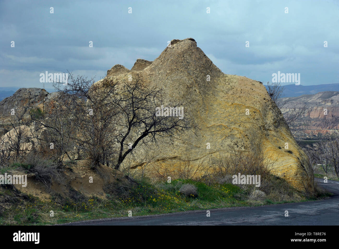 Ungewöhnliche geologische Formationen in der Landschaft Kappadokiens, Türkei Stockfoto